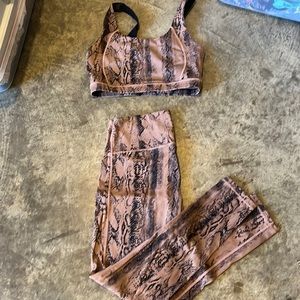 Mono B set - size medium